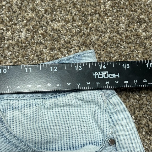 Rewash Women’s Light Blue Distressed Jean Shorts - Picture 7 of 9